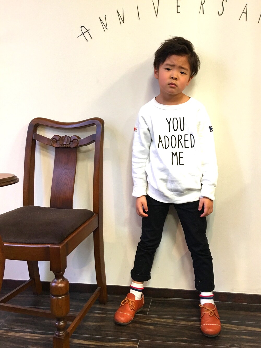 「キッズファッション、groovy colors、GU」｜「GROOVY COLORSのYOU ADORED ME スウェット（スウェット、ホワイト系）」を使った、HARUTOさん（キッズ・121cm）の春コーディネートの1枚目の写真