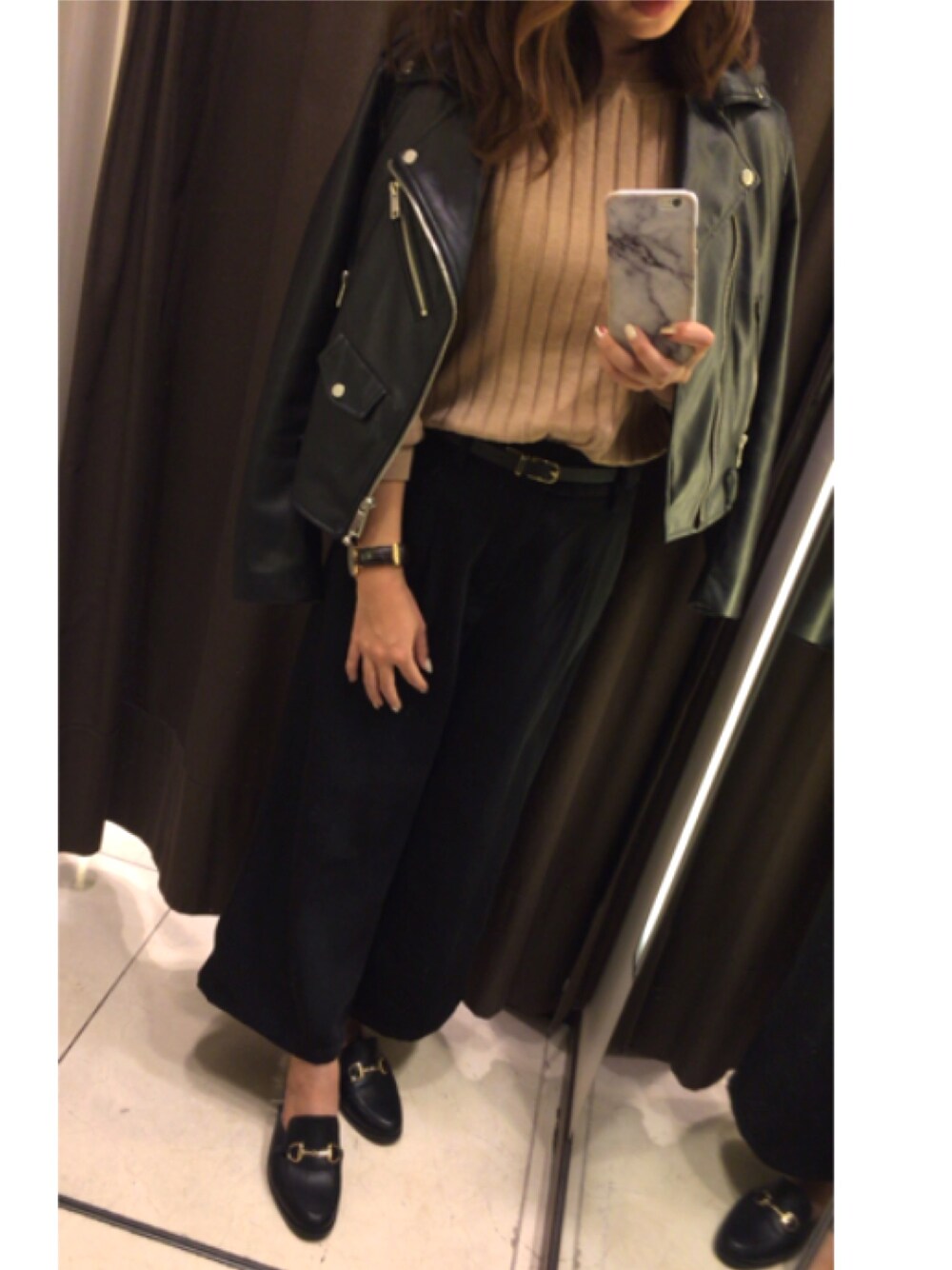 「秋コーデ、休日スタイル、秋、プチプラ、ライダース、UNIQLO、ZARA、バブーシュ」｜「UNIQLOのアイテム（ニット/セーター、その他）」を使った、m.さん（レディース・149cm）の秋コーディネートの1枚目の写真