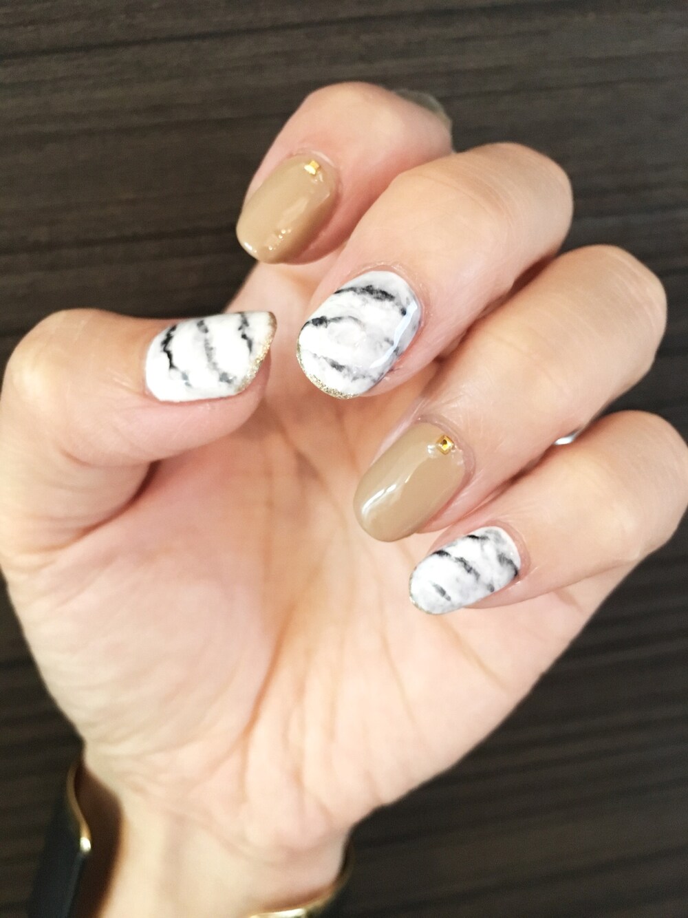 「ネイル、大理石ネイル」｜「no brandのnew nail !!!（ハンドケア/ハンドクリーム、ベージュ系）」を使った、nagiiiii☺︎さん（レディース・161cm）の夏コーディネートの1枚目の写真