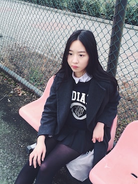「school」｜「アイテム（チェスターコート）」を使った、Greeny綠さん（レディース・172cm）の冬コーディネート