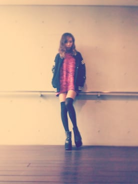 「ニーハイソックス」｜「アイテム（スタジャン）」を使った、Kaedeさん（レディース・163cm）の冬コーディネート