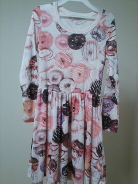 「MILK（ミルク）のアイテム（ワンピース/ドレス、ピンク系）」を使った、つのさん（レディース）の夏コーディネート