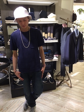 「ワントーンスタイル」｜「アイテム（アクセサリー）」を使った、Hina"さん（メンズ・171cm）の春コーディネート