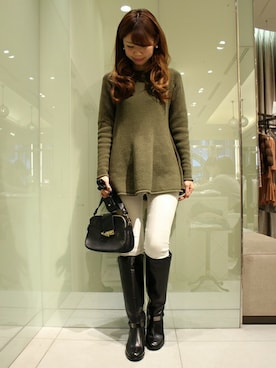 「Noble（ノーブル）のアイテム（ブーツ）」を使った、AYAさん（レディース・160cm）の冬コーディネート