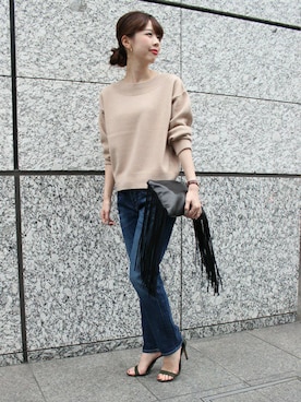 「アイテム（サンダル、グリーン系）」を使った、AYAさん（レディース・160cm）の秋コーディネート