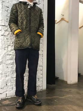 「LAVENHAM（ラベンハム）のアイテム（ナイロンジャケット）」を使った、Sungbin Limさん（メンズ・172cm）の秋コーディネート