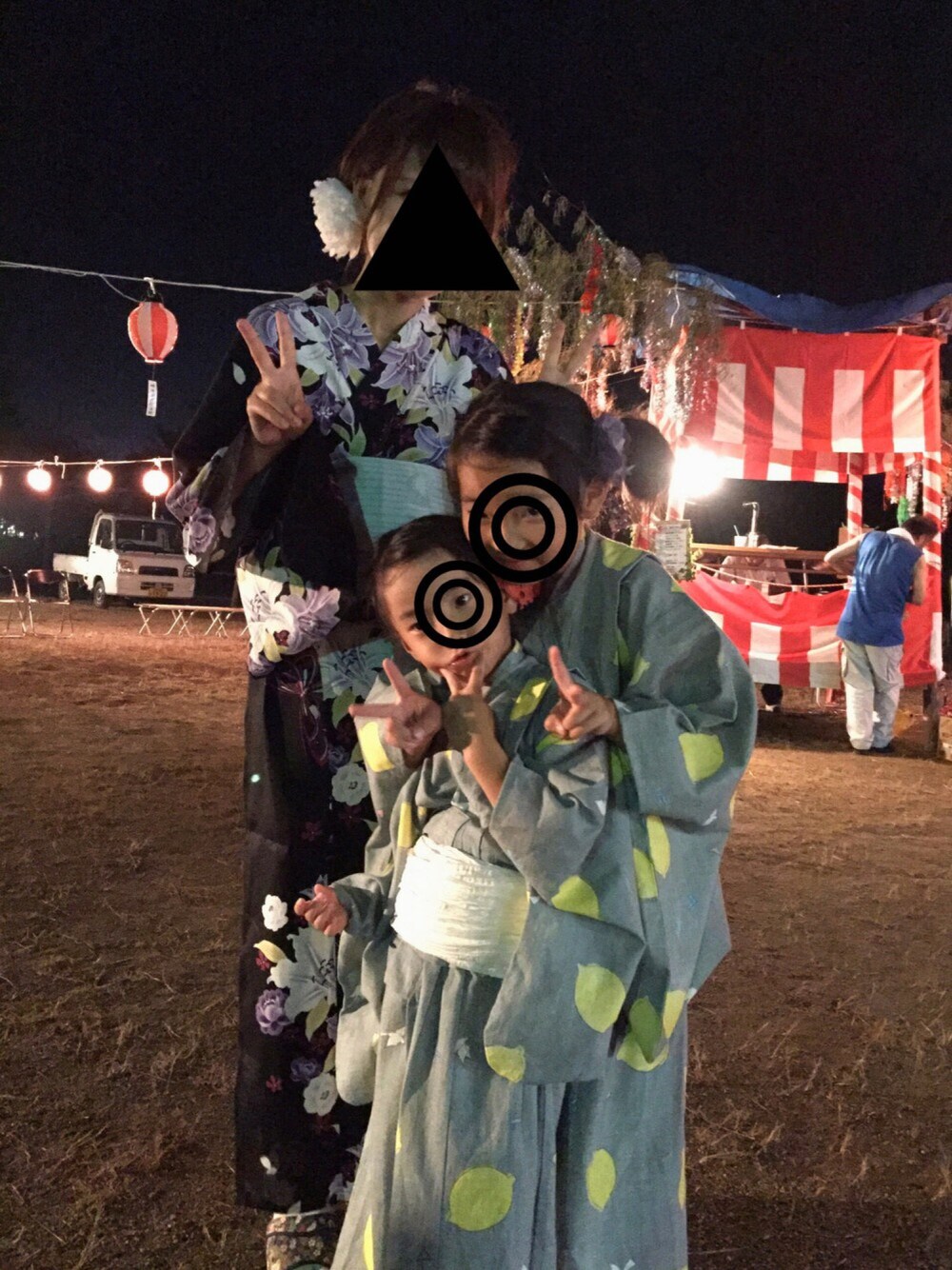 「浴衣、盆踊り、夏祭り、フェリシモキッズ、グレーの浴衣、レモン柄、百合柄、花柄、兵児帯」｜「フェリシモキッズの京都Ｓｕｂｉｋｉａｗａ食器店さんとつくった　レトロなレモン柄の浴衣（浴衣、グレー系）」を使った、odekoさん（キッズ・110cm）の夏コーディネートの1枚目の写真