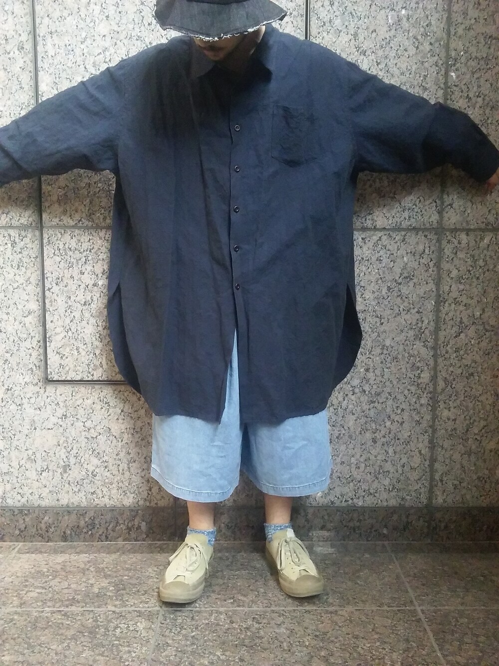 「CONVERSE ADDICT、edwina horl、whowhat、69」｜「CONVERSE ADDICTのx N.Hoolywood（スニーカー、ベージュ系）」を使った、Jakeさん（メンズ・178cm）の春コーディネートの1枚目の写真
