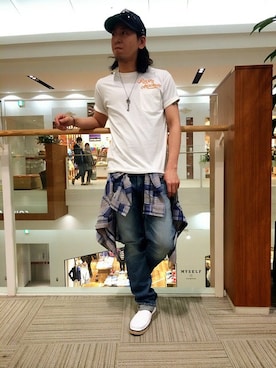 「ブルー x ホワイト」｜SINGOさん（メンズ・172cm）の春コーディネート