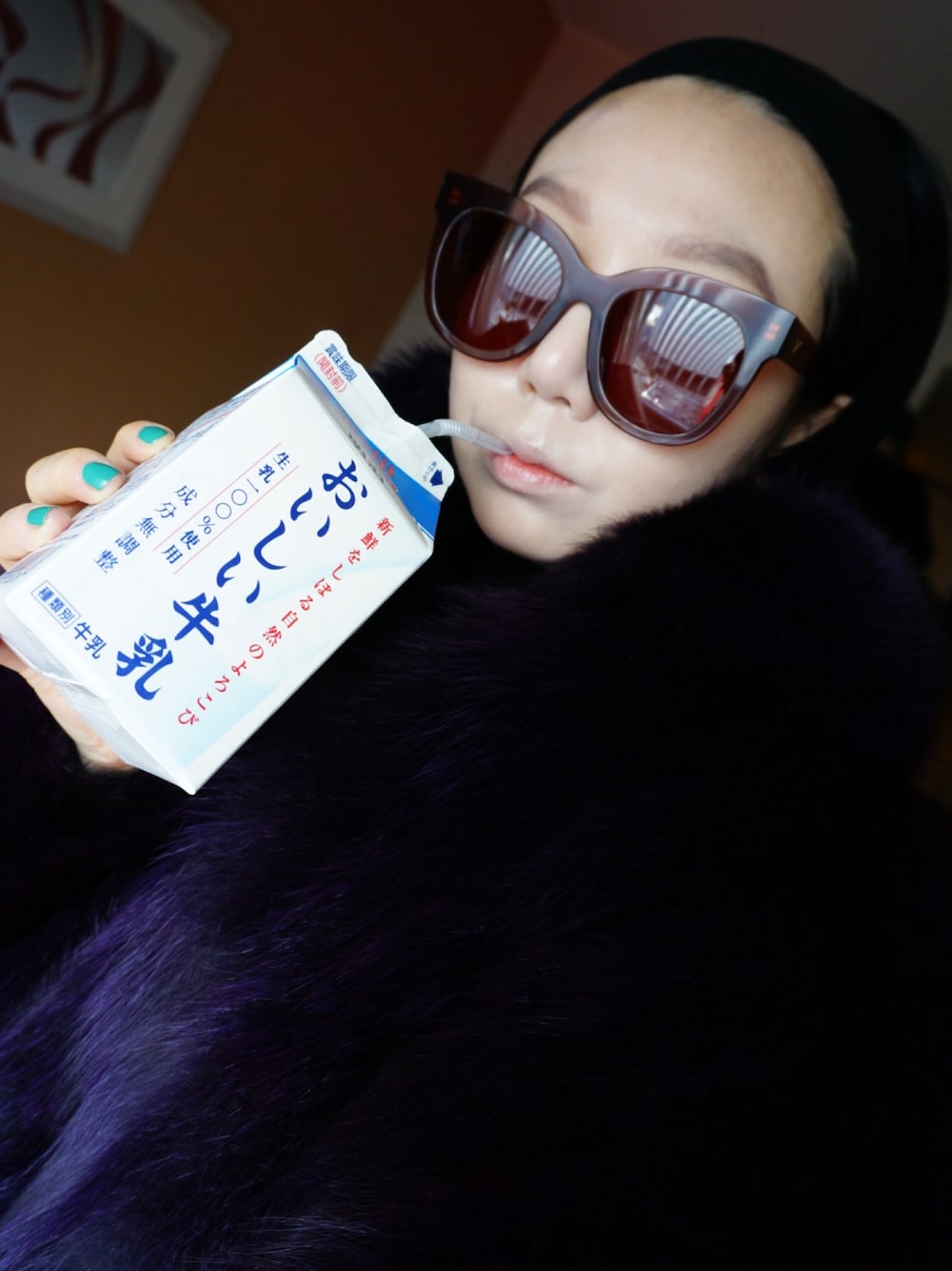 「休日スタイル、ootd、gentlemonster、dailylook、SELFIE、osaka」｜「gentle monsterのアイテム（サングラス、ブラウン系）」を使った、sojinhanさん（レディース・160cm）の冬コーディネートの1枚目の写真