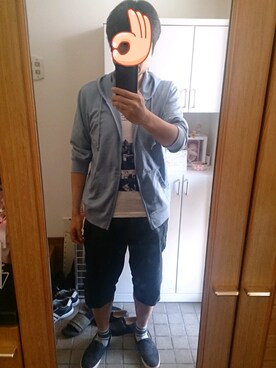 「HERE'S（HERE'S）のアイテム（シューズ）」を使った、九角アスラさん（メンズ・181cm）の夏コーディネート