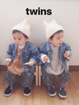 「GAP（ギャップ）のアイテム（デニムジャケット、ブルー系）」を使った、くーふーさん（キッズ・80cm）の春コーディネート