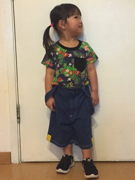 「koolkidsのアイテム（Tシャツ/カットソー、その他）」を使った、Yanto さん（キッズ）の春コーディネート