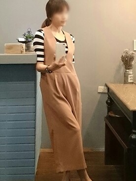 「アイテム（つなぎ/オールインワン、ベージュ系）」を使った、lilu kuoさん（レディース・159cm）の春コーディネート