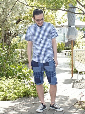 「TOMMY HILFIGER（トミーヒルフィガー）のアイテム（チノパンツ）」を使った、西山さん（メンズ・175cm）の春コーディネート