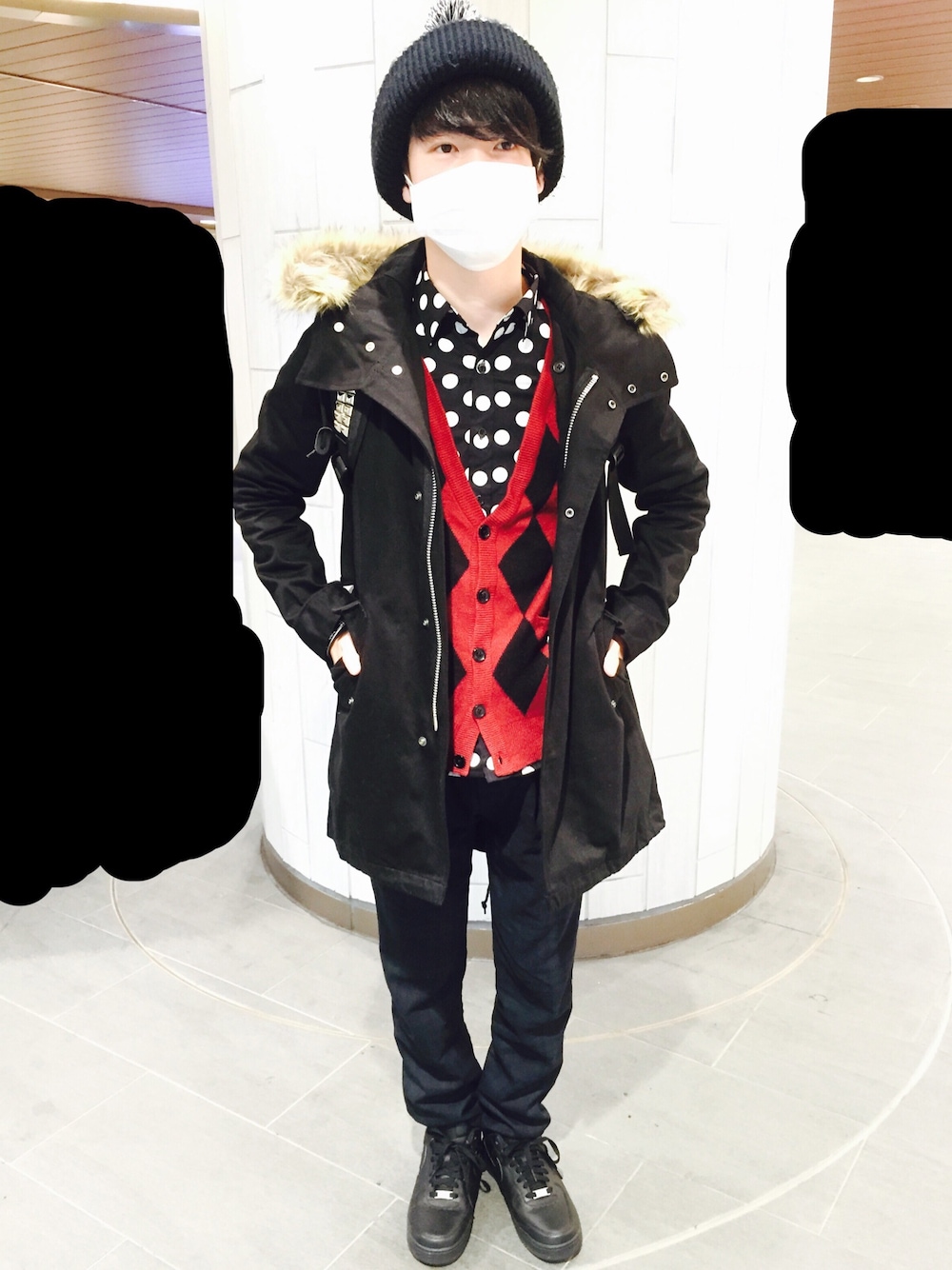 「VANQUISH、VAROSH、MURDERLICENSE、MILKBOY、FRED PERRY、NIKE、GUILD PRIME、プレッピー、アーガイル柄、ドット柄」｜「FRED PERRYのMods Parka（モッズコート、ブラック系）」を使った、Apple☺︎さん（メンズ・170cm）の冬コーディネートの1枚目の写真