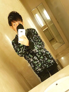 「Buffalo Bobs（バッファローボブズ）のアイテム（チノパンツ）」を使った、Taka§hi-y(타카시)さん（メンズ・170cm）の秋コーディネート