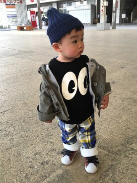 「しまむら（シマムラ）のアイテム（ニットキャップ/ビーニー、ブルー系）」を使った、SiONさん（キッズ・90cm）の冬コーディネート