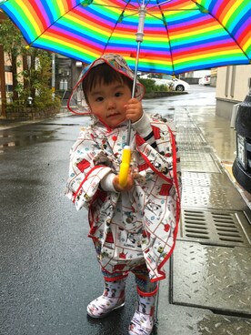 「レインボー傘⛱のアイテム（その他、その他）」を使った、SiONさん（キッズ・90cm）の春コーディネート