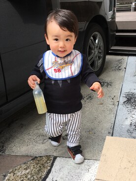 「F.O.KIDS（エフオーキッズ）のアイテム（スウェット、ブラック系）」を使った、SiONさん（キッズ・90cm）の春コーディネート