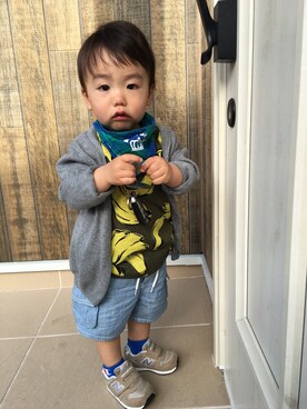 「西松屋（ニシマツヤ）のアイテム（Tシャツ/カットソー、グリーン系）」を使った、SiONさん（キッズ・90cm）の春コーディネート