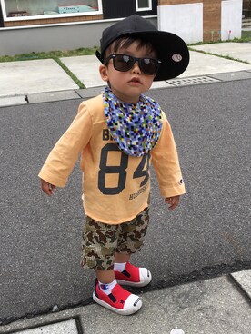 「babyGAP（babyGAP）のアイテム（サングラス、ブラック系）」を使った、SiONさん（キッズ・90cm）の春コーディネート