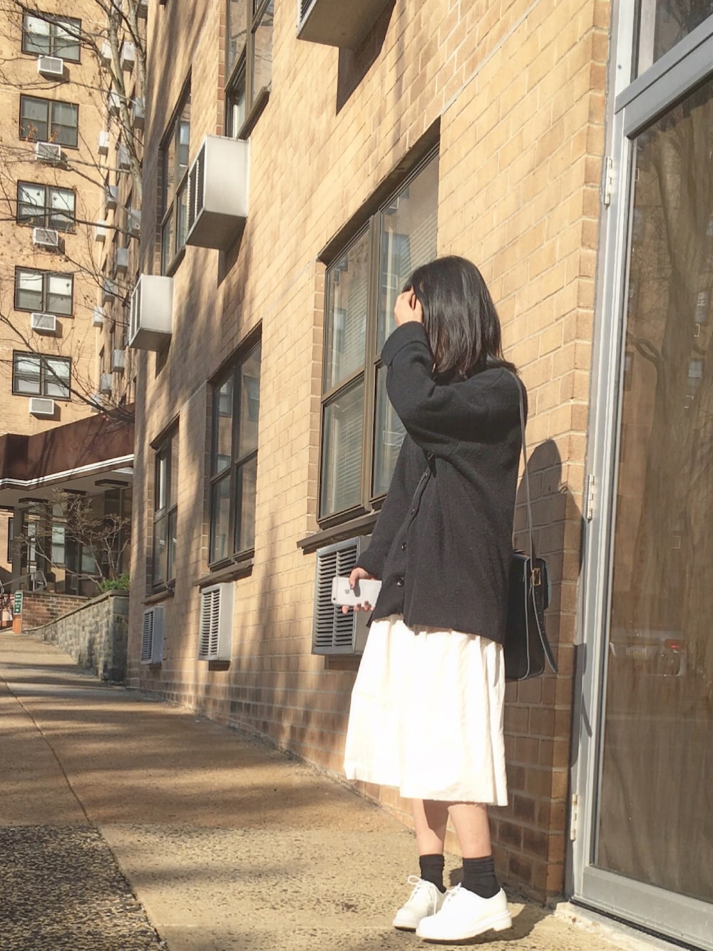 「秋コーデ、秋」｜「Yohji Yamamotoのアイテム（ワンピース、ブラック系）」を使った、Siyu Liangさん（レディース・163cm）の秋コーディネートの1枚目の写真