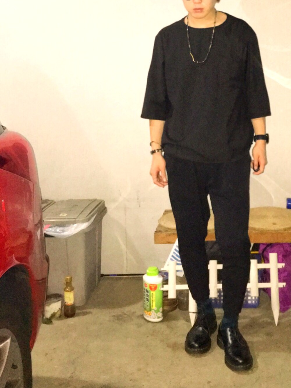 「ゆるコーデ、オトナカジュアル、シンプルコーデ、夏コーデ、ブラックコーデ、モード系、used mix、iroquois、スラックス、休日スタイル」｜「RAGEBLUEのアイテム（ネックレス、ブラック系）」を使った、SHINJIさん（メンズ・176cm）の夏コーディネートの1枚目の写真