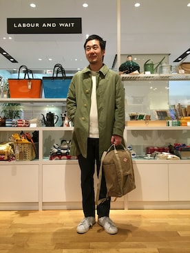 「orcival」｜「アイテム（ステンカラーコート）」を使った、宮崎 敦さん（メンズ・179cm）の冬コーディネート