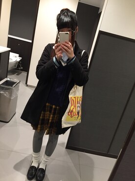 「トイレから失礼しやす」｜「アイテム（チェスターコート）」を使った、ericaさん（レディース・161cm）の冬コーディネート