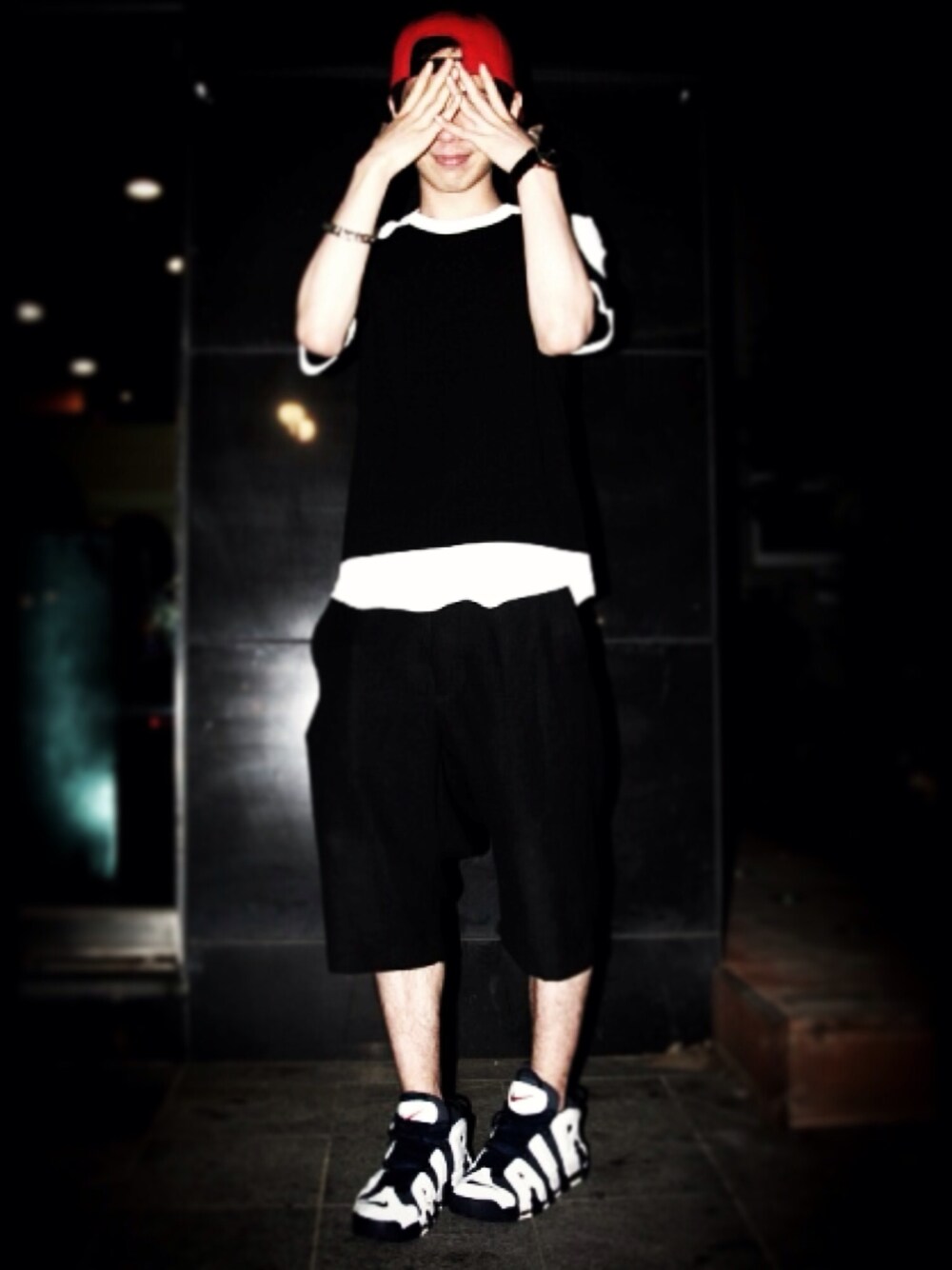 「jordan6、uptempo、Olympic」｜「stereo vinylsのアイテム（キャップ、レッド系）」を使った、haeseongjoeさん（メンズ・177cm）の夏コーディネートの1枚目の写真