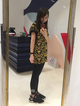 「CHROME HEARTS（クロムハーツ）のアイテム（タイツ/ストッキング）」を使った、LuLuさん（レディース・159cm）の秋コーディネート