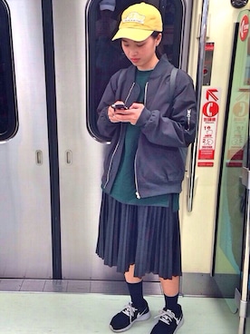 「repos（ルポ）のアイテム（トップス）」を使った、ᴱᴰᴵ🌵さん（レディース・164cm）の春コーディネート