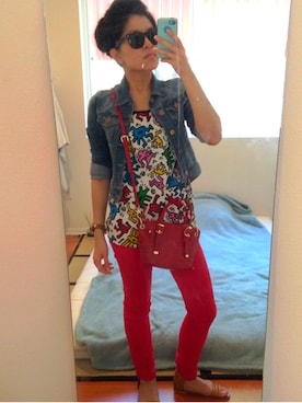 「red」｜「アイテム（デニムジャケット）」を使った、Jchanさん（レディース・157cm）の秋コーディネート