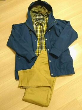 「アイテム（マウンテンパーカー、ブルー系）」を使った、レノファンさん（メンズ・169cm）の冬コーディネート