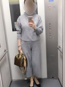 「アイテム（つなぎ/オールインワン、グレー系）」を使った、ようりんさん（レディース・165cm）の春コーディネート