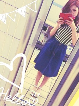 「SLY（スライ）のBORDER MINIMALオフショルTOPS（Tシャツ/カットソー、ホワイト系）」を使った、みずきさん（レディース・163cm）の夏コーディネート