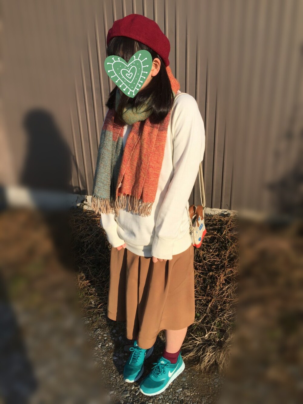 「ガウチョパンツ、スウェット、UNIQLO、エアマックス、ベレー帽、NIKE、GU」｜「NIKEの新入り（スニーカー、ブルー系）」を使った、みぃちゃん☺︎︎さん（レディース・150cm）の冬コーディネートの1枚目の写真