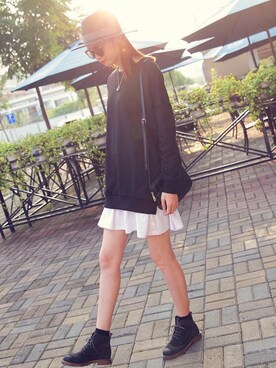 酒红咸菜さんのコーディネート