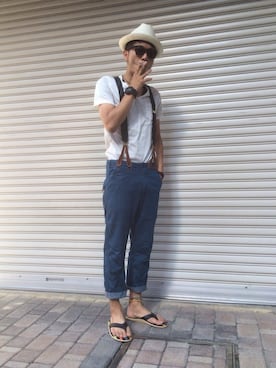 「TCSS（ティーシーエスエス）のアイテム（サンダル）」を使った、アキナ秋山さん（メンズ・170cm）の夏コーディネート
