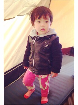 「アイテム（ライダースジャケット）」を使った、H.さん（キッズ・90cm）の冬コーディネート