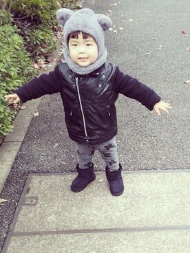 「アイテム（ライダースジャケット）」を使った、H.さん（キッズ・90cm）の冬コーディネート