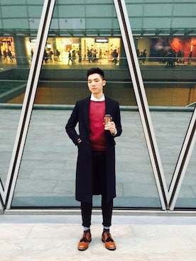 「red」｜「アイテム（チェスターコート）」を使った、CK_CHUさん（メンズ・183cm）の冬コーディネート