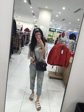 「休闲」｜「アイテム（ビーチサンダル）」を使った、JL不是你所听到的JLLさん（レディース・163cm）の秋コーディネート