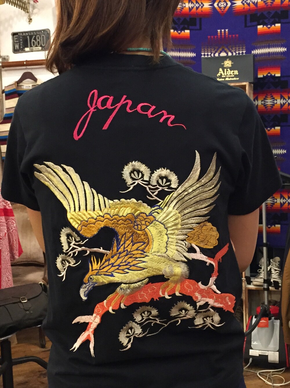 「JAPANのアイテム（Tシャツ/カットソー、ブラック系）」を使った、shin*さん（レディース・167cm）の夏コーディネートの1枚目の写真