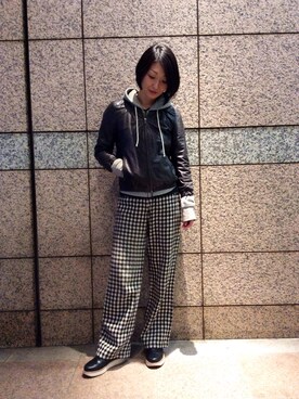 「ブラック×ホワイト」｜「アイテム（ライダースジャケット）」を使った、AC.Mさん（レディース・159cm）の冬コーディネート