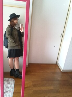 「ツバ広ハット」｜「アイテム（ブーティ）」を使った、yuhinaさん（レディース・158cm）の冬コーディネート