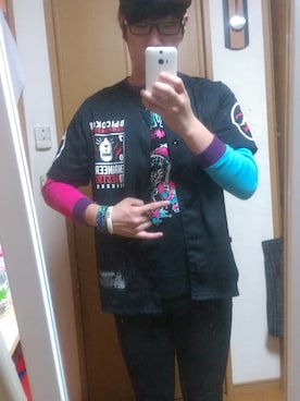 「MAGICAL MOSH MISFITS（マジカルモッシュミスフィッツ）のアイテム（スウェット）」を使った、てっぺーさん（メンズ・174cm）の秋コーディネート