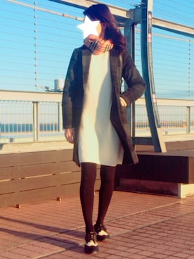 「チェックマフラー」｜「アイテム（チェスターコート）」を使った、HITOMIさん（レディース・164cm）の秋コーディネート