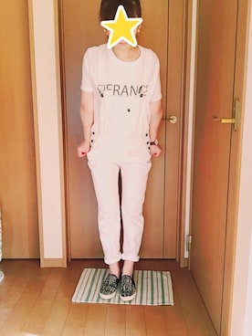 「EEL（イール）のアイテム（Tシャツ/カットソー、ホワイト系）」を使った、Chikkyさん（レディース）の夏コーディネート